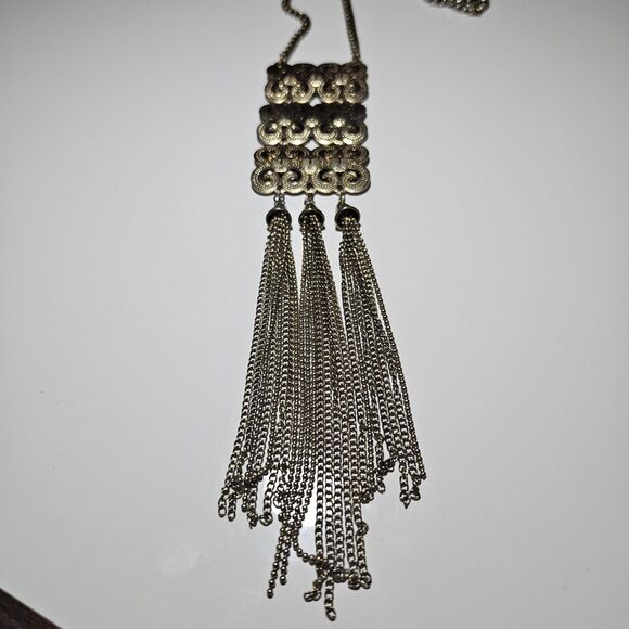 Large Gold Tone Tassel Articulated Statement Necklace 36" - Picture 15 of 15